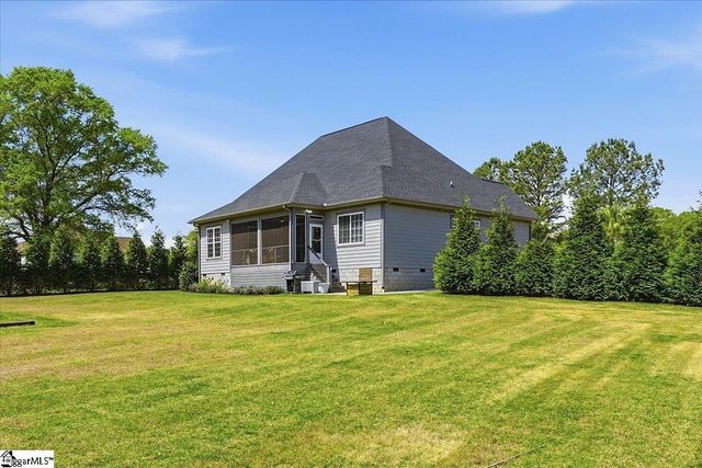 126 Na Lin Way, Belton, SC 29627