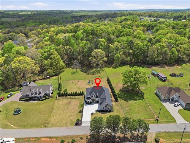 126 Na Lin Way, Belton, SC 29627