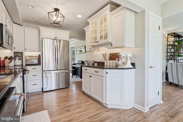 70 WINTER RD, Holland, PA 18966