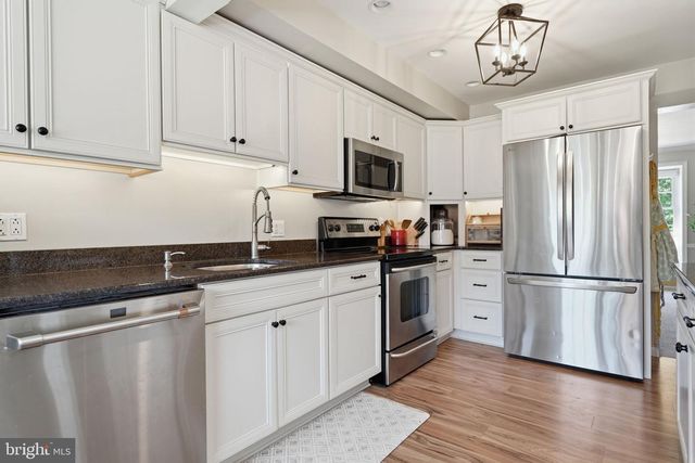 70 WINTER RD, Holland, PA 18966