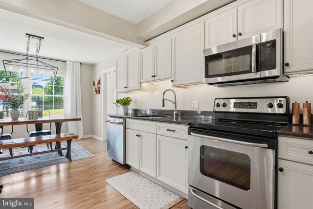 70 WINTER RD, Holland, PA 18966