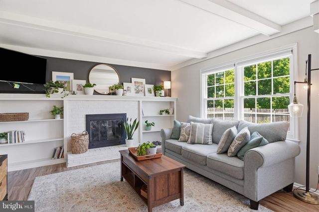 70 WINTER RD, Holland, PA 18966