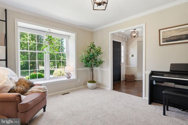70 WINTER RD, Holland, PA 18966