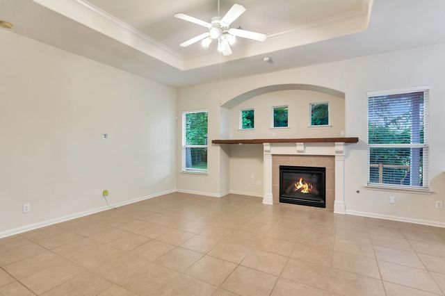 31 Middle Gate, The Woodlands, TX 77382