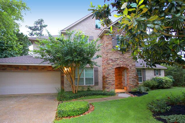 31 Middle Gate, The Woodlands, TX 77382