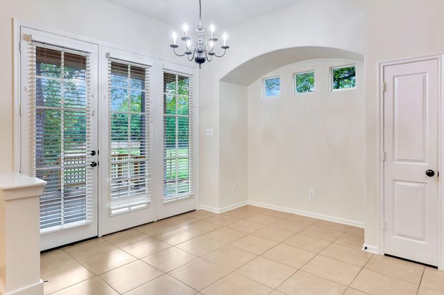 31 Middle Gate, The Woodlands, TX 77382