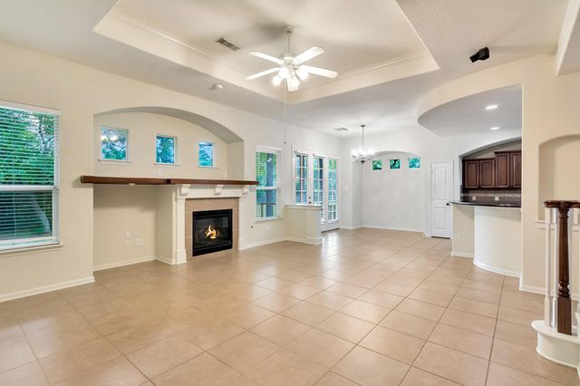 31 Middle Gate, The Woodlands, TX 77382