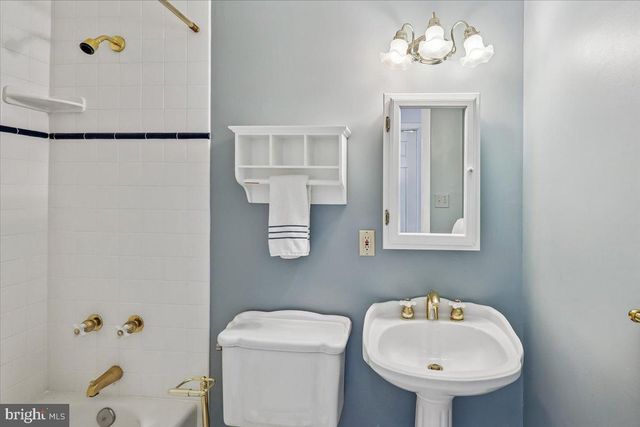 28 BOUTON GREEN CT, Baltimore, MD 21210