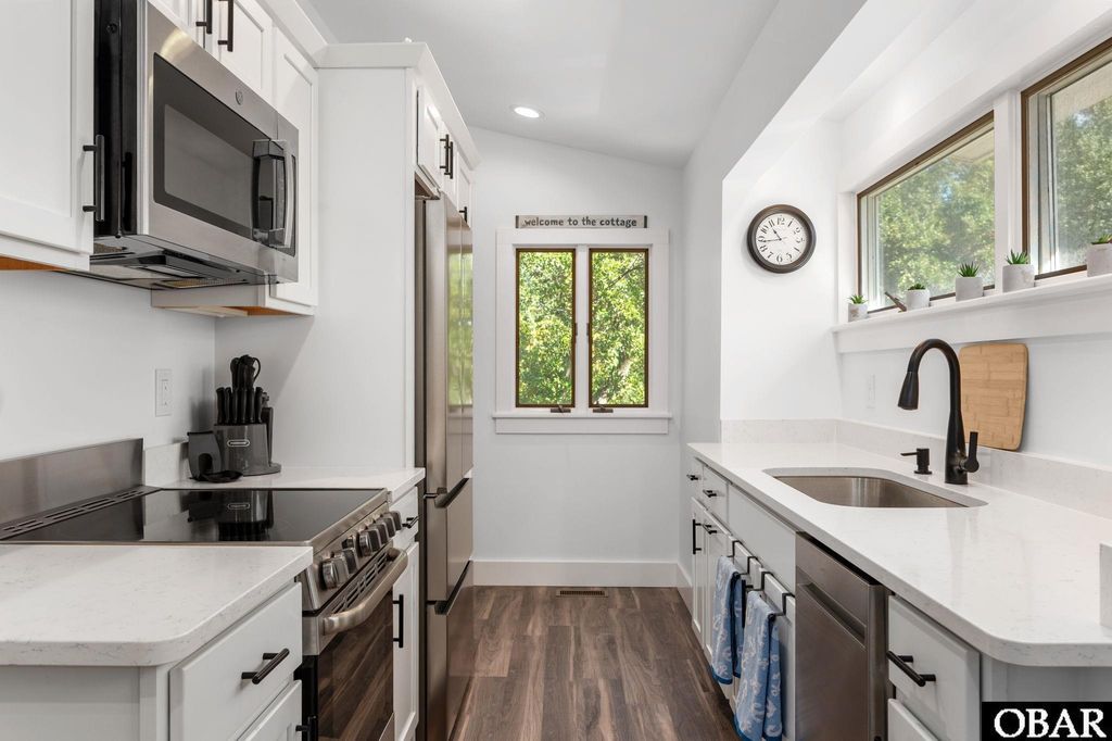 Image 17 of property listing at 108 Sound Sea Avenue Lot 57, Duck, NC 27949