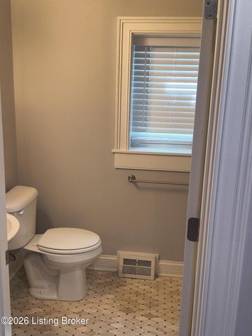 1211 Lexington Rd 1, Louisville, KY 40204