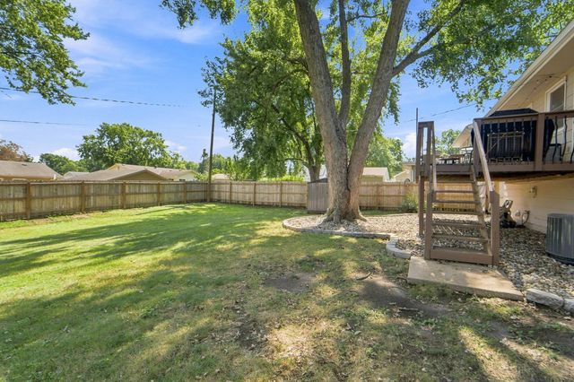4407 67th Street, Urbandale, IA 50322