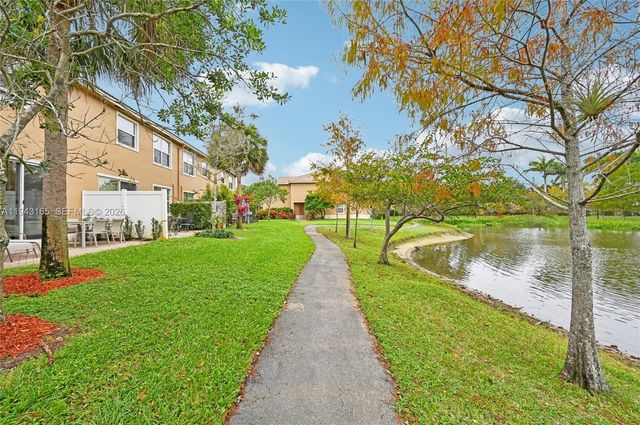 4310 Colony View Dr, Lake Worth, FL 33463