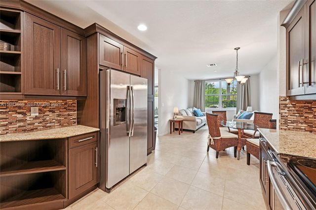 4310 Colony View Dr, Lake Worth, FL 33463