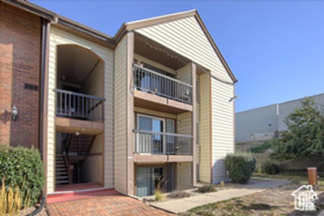 1091 COUNTRY HILLS DR #306, Ogden, UT 84403