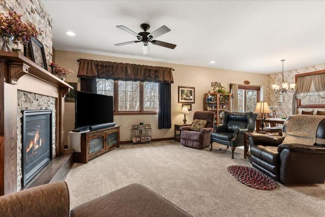 1430 Woodland Way, Lake City, MN 55041