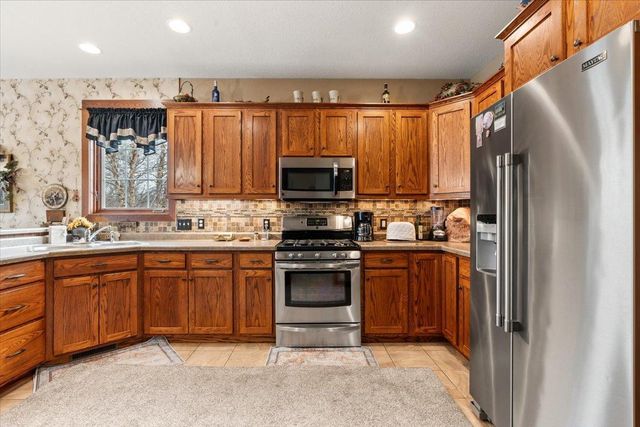 1430 Woodland Way, Lake City, MN 55041