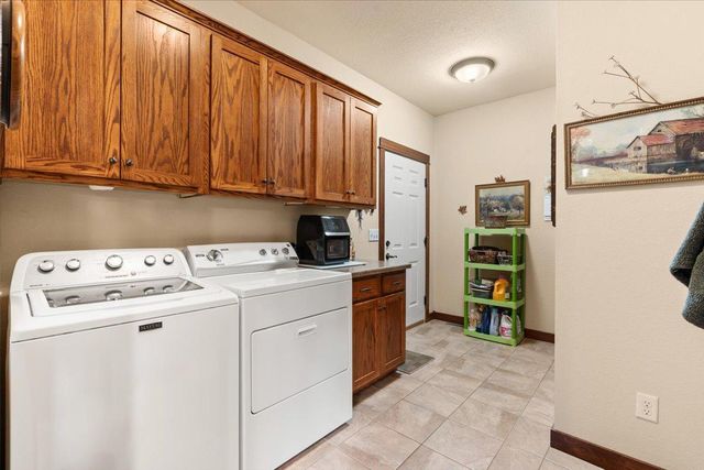 1430 Woodland Way, Lake City, MN 55041