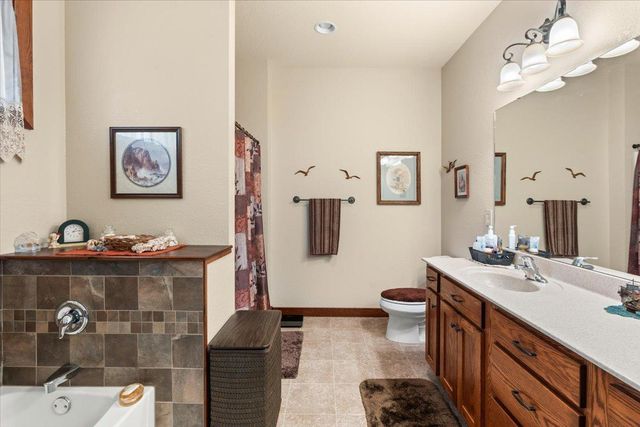 1430 Woodland Way, Lake City, MN 55041