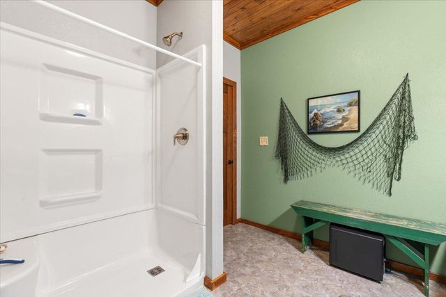 1430 Woodland Way, Lake City, MN 55041