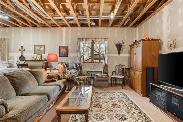 1430 Woodland Way, Lake City, MN 55041