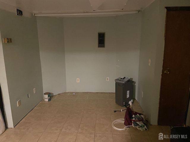 26 Courtland Street, New Brunswick, NJ 08901