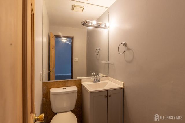 26 Courtland Street, New Brunswick, NJ 08901