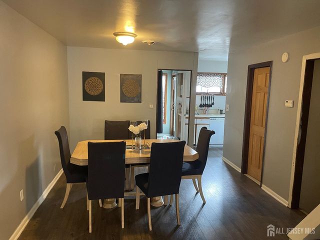 26 Courtland Street, New Brunswick, NJ 08901