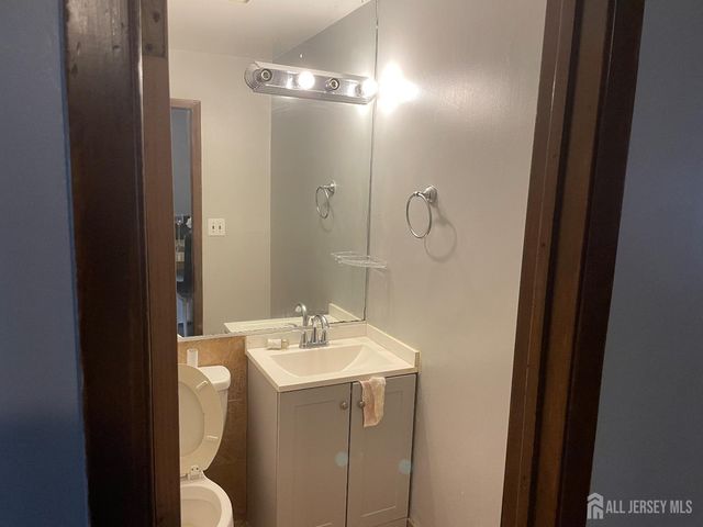 26 Courtland Street, New Brunswick, NJ 08901