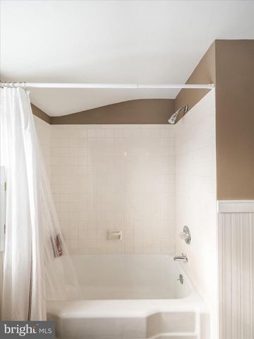 3104 W MT KIRK AVE, Norristown, PA 19403