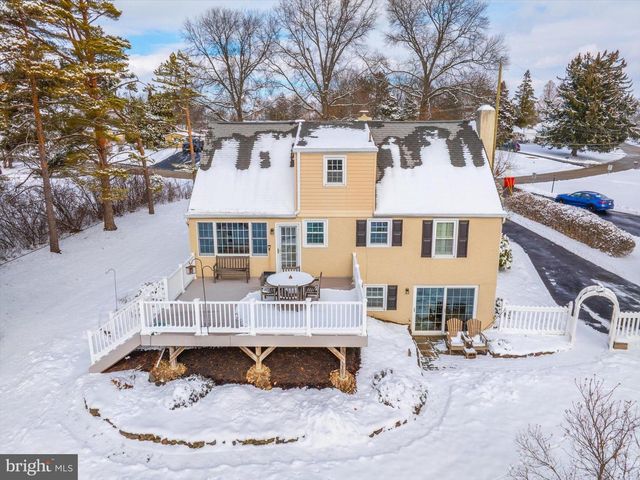 3104 W MT KIRK AVE, Norristown, PA 19403