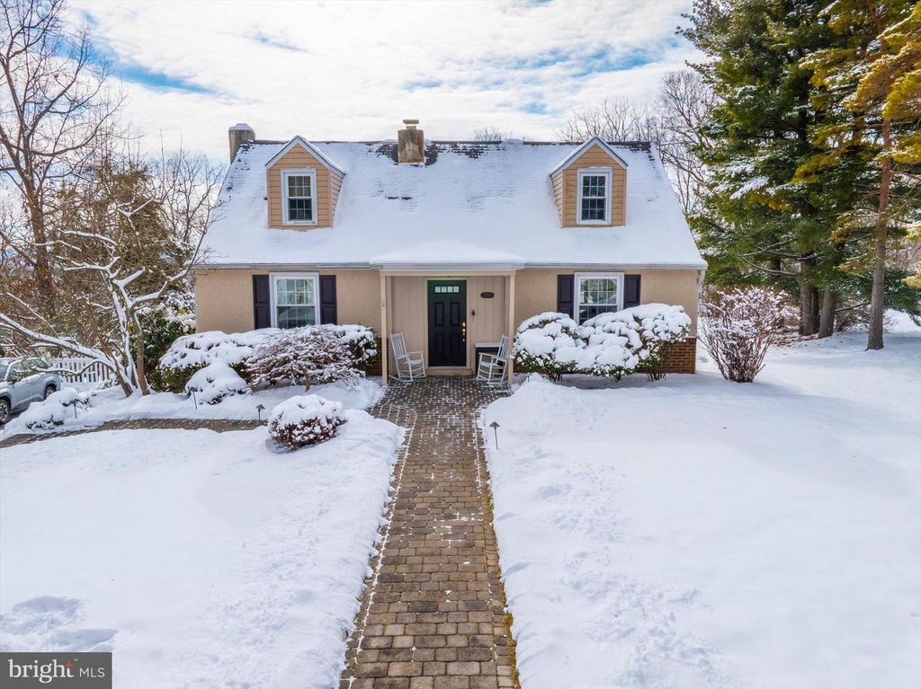 3104 W MT KIRK AVE, Norristown, PA 19403