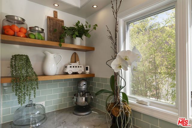 1640 N Gardner Street, Los Angeles, CA 90046