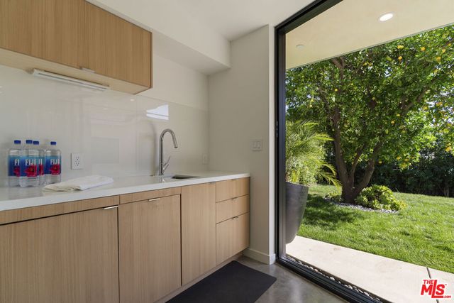 1640 N Gardner Street, Los Angeles, CA 90046