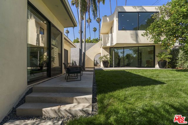 1640 N Gardner Street, Los Angeles, CA 90046