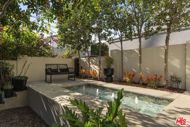 1640 N Gardner Street, Los Angeles, CA 90046