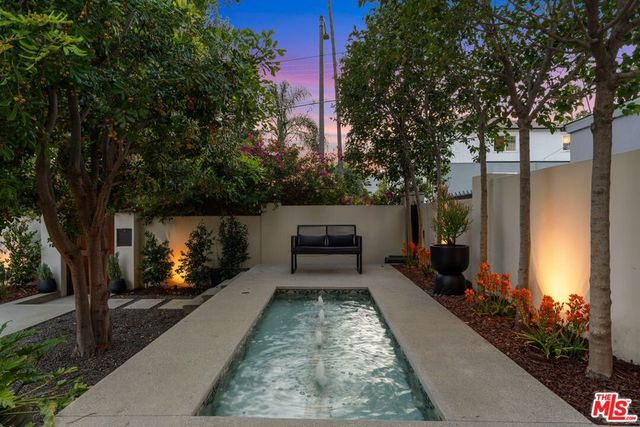 1640 N Gardner Street, Los Angeles, CA 90046