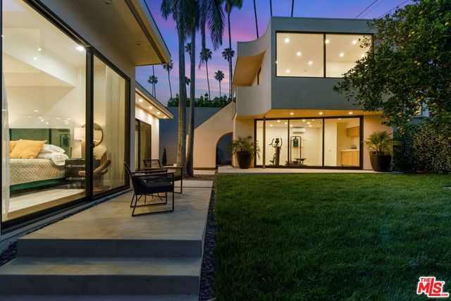 1640 N Gardner Street, Los Angeles, CA 90046