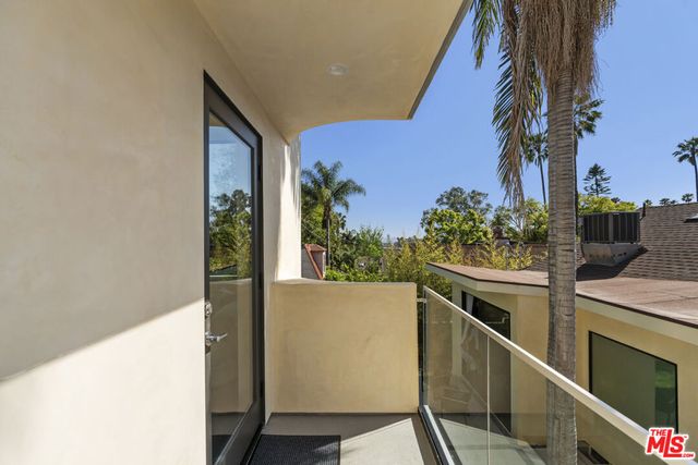 1640 N Gardner Street, Los Angeles, CA 90046