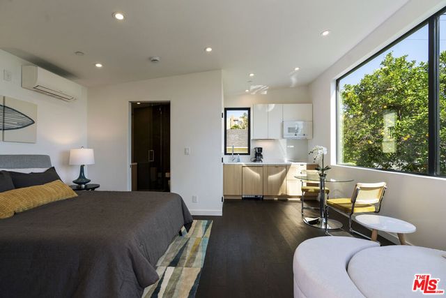 1640 N Gardner Street, Los Angeles, CA 90046