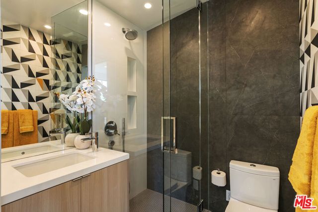 1640 N Gardner Street, Los Angeles, CA 90046