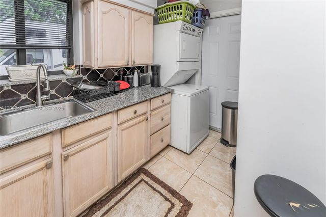 1365 NW 192nd Terrace, Miami Gardens, FL 33169