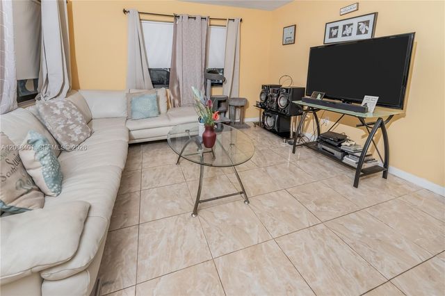 1365 NW 192nd Terrace, Miami Gardens, FL 33169
