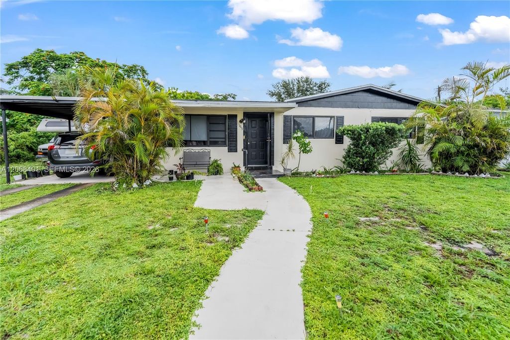 1365 NW 192nd Terrace, Miami Gardens, FL 33169