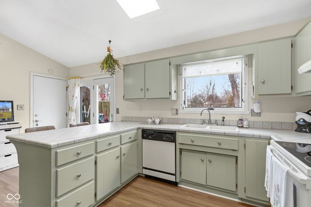 44 Rogers Road, Carmel, IN 46032