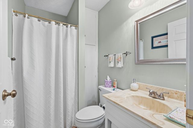 44 Rogers Road, Carmel, IN 46032