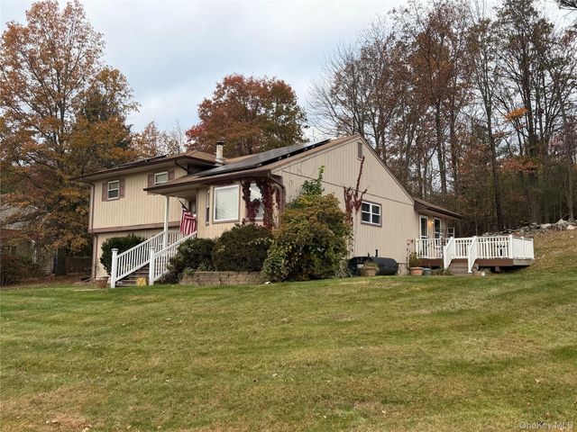 12 Todd Drive, Middletown, NY 10941