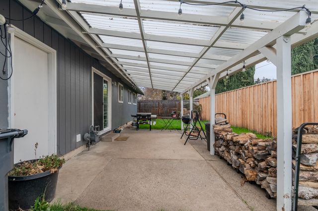 3086 Arthur Avenue, Medford, OR 97501
