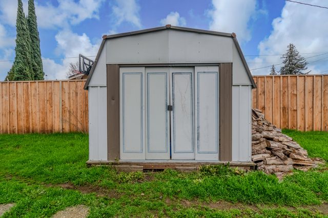 3086 Arthur Avenue, Medford, OR 97501