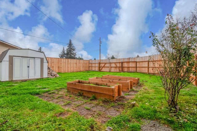 3086 Arthur Avenue, Medford, OR 97501