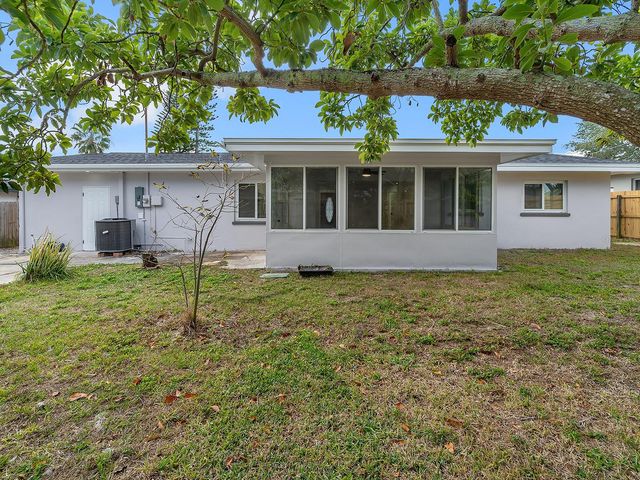 1324 CHESTERFIELD DRIVE, Clearwater, FL 33756